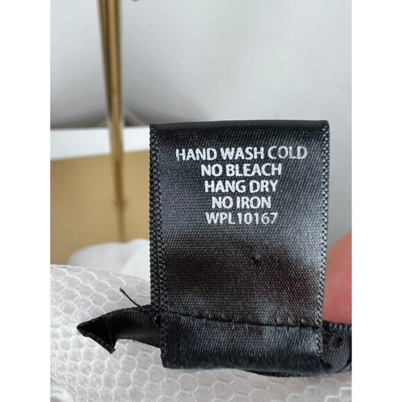 AQUA White Mesh Tulle Pleated Midii Skirt (Woman's Small) - Picture 10 of 10